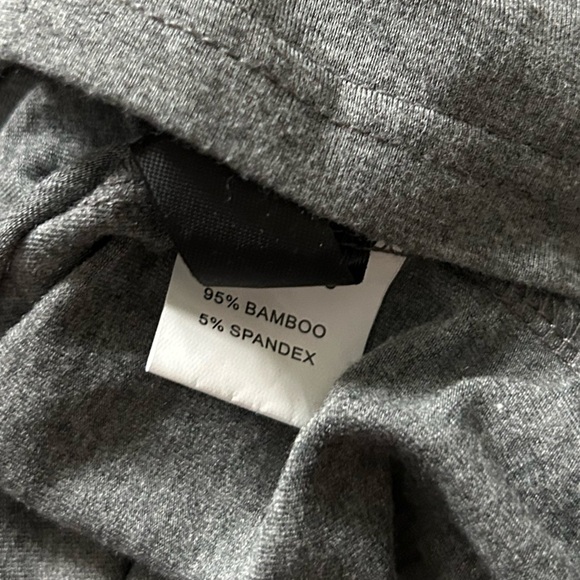 Papa Vancouver soft bamboo Gray Womens mock-neck small shop local grey tee basic - Picture 4 of 7